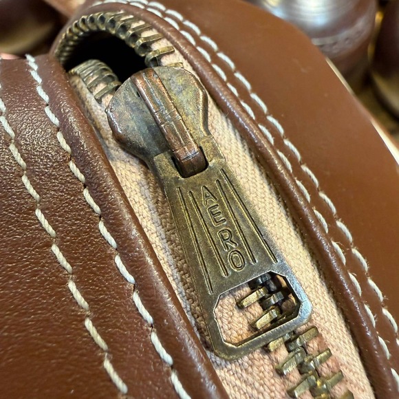 Vintage Offmeister Lawn Bowling Bowls Balls Set Size 1 Super Grip w/ Carry Bags - Picture 4 of 7